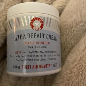 NEW First Aid Beauty ultra repair cream 6 ounces